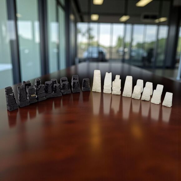 Vintage Onyx & Marble Chess Pieces Lot – Incomplete Set, Replacement/Crafts - Picture 2 of 16